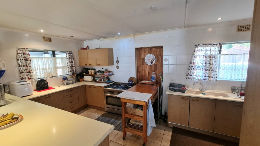 4 Bedroom Property for Sale in Seaside Longships Western Cape